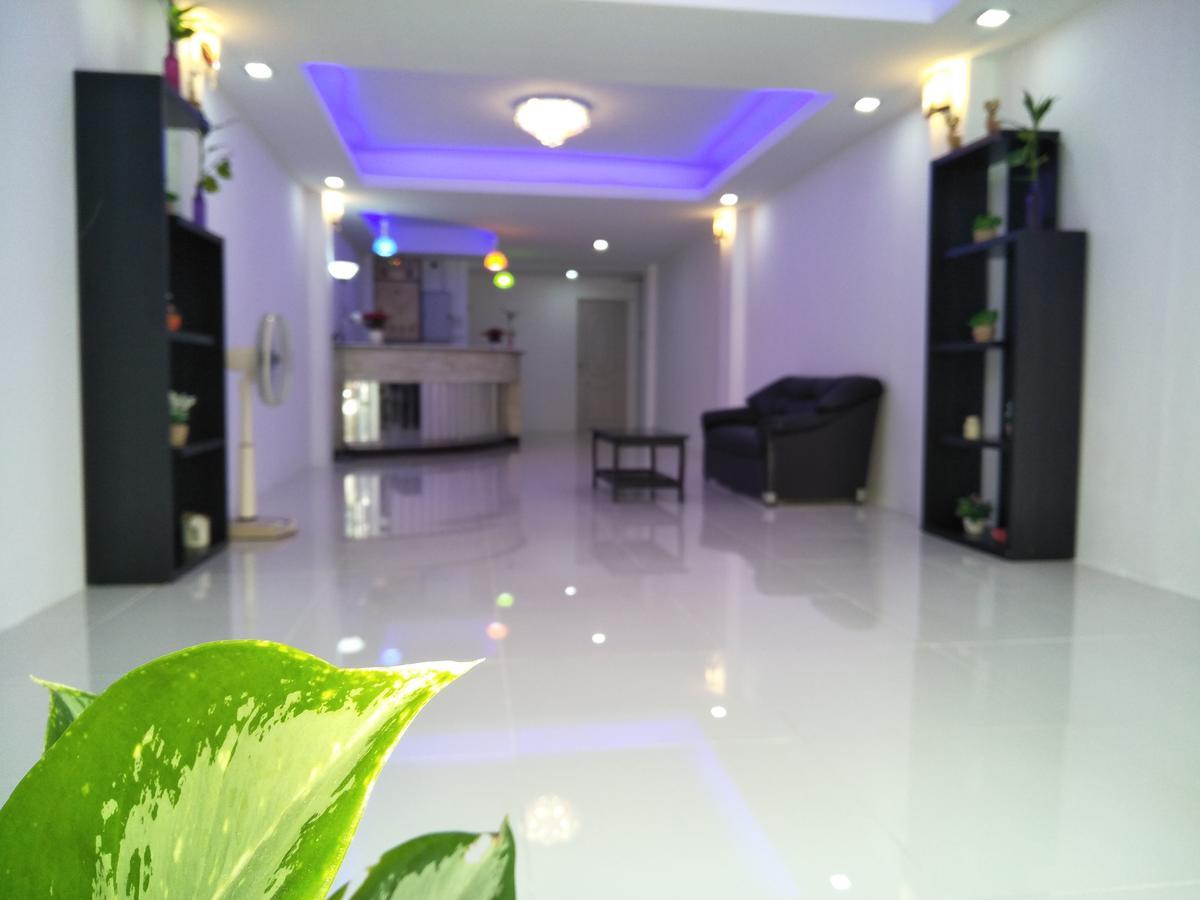 The Chillax Pattaya Hotel Exterior photo
