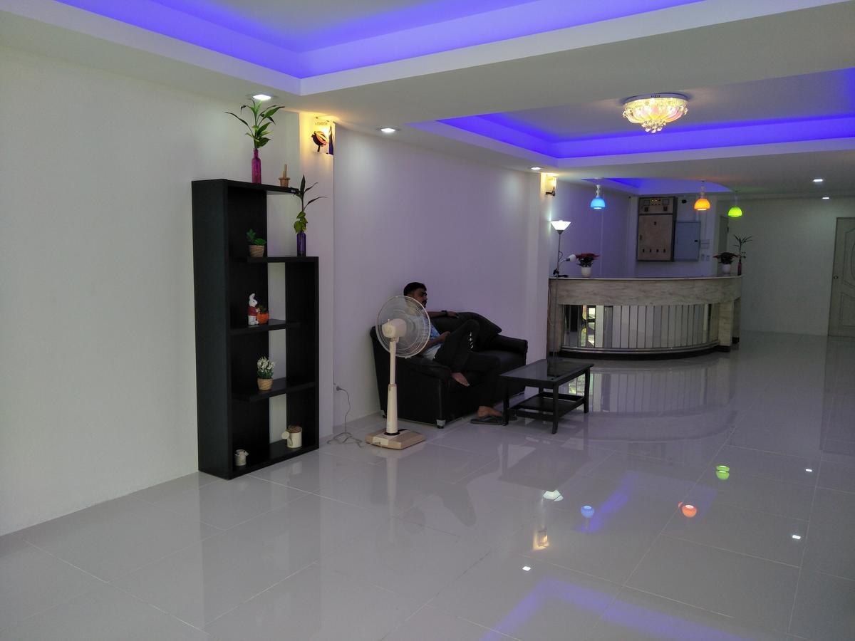 The Chillax Pattaya Hotel Exterior photo