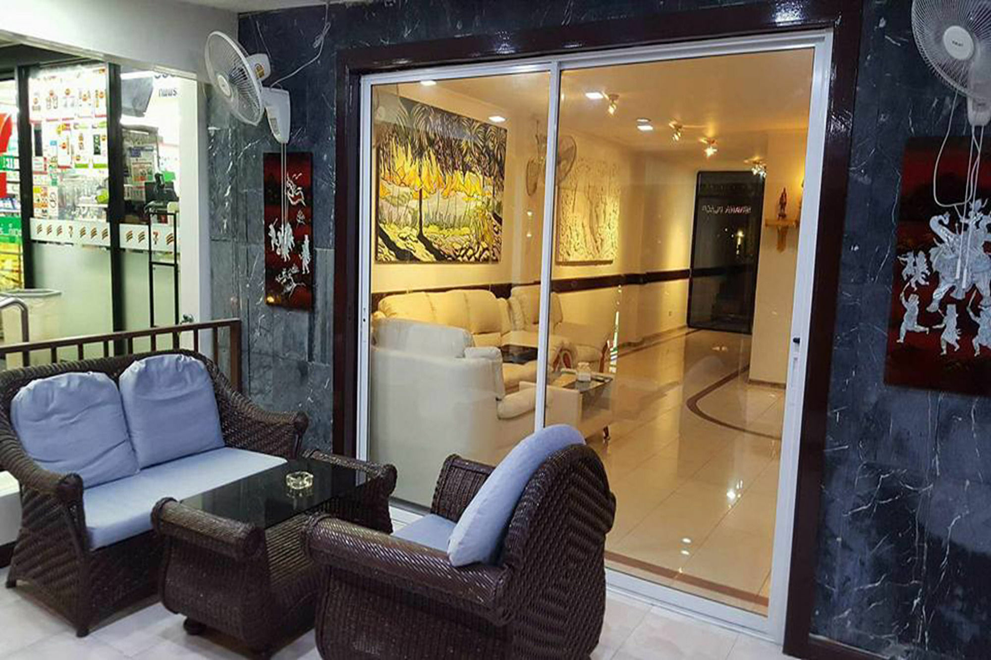 The Chillax Pattaya Hotel Exterior photo