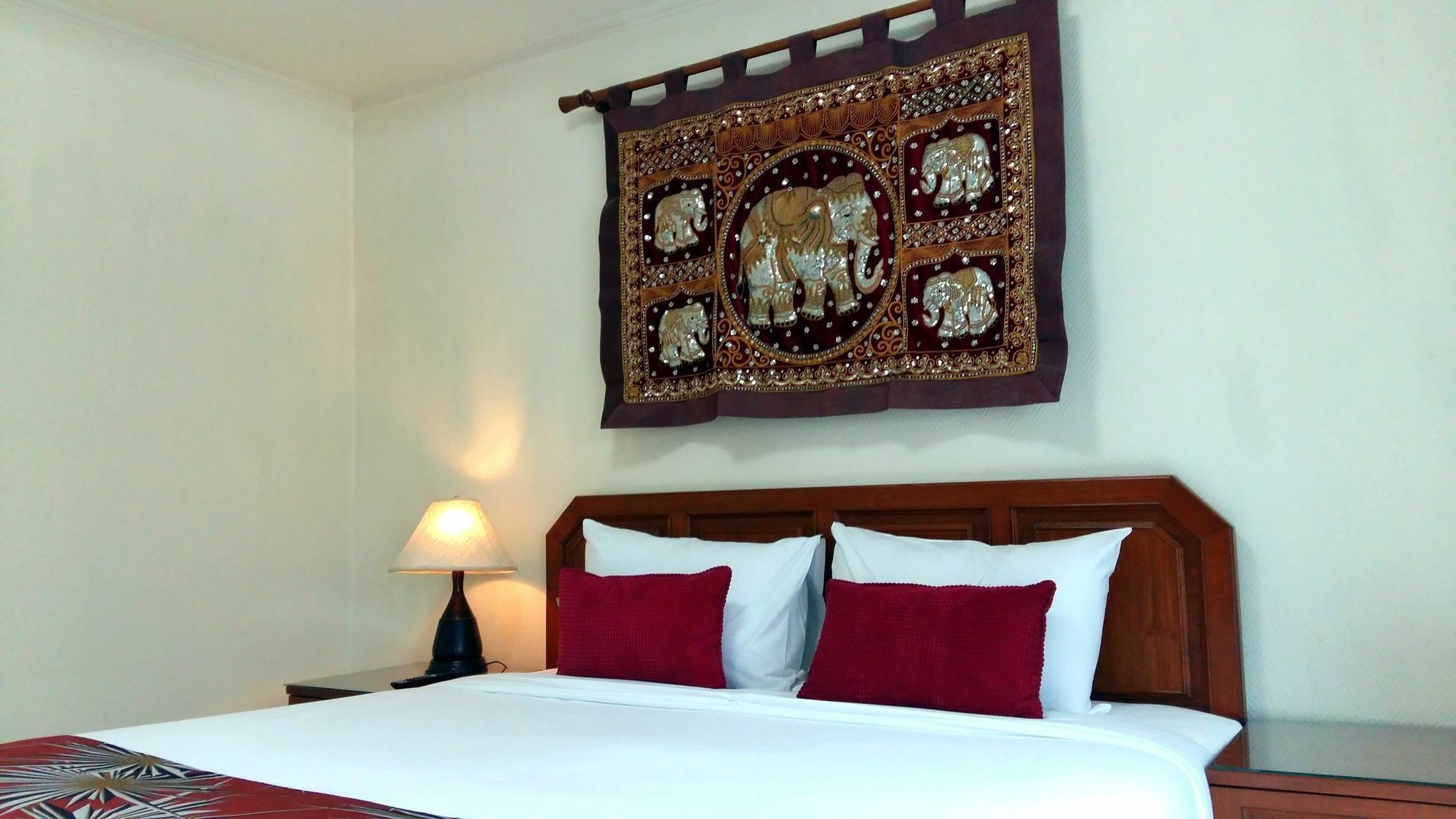 The Chillax Pattaya Hotel Exterior photo